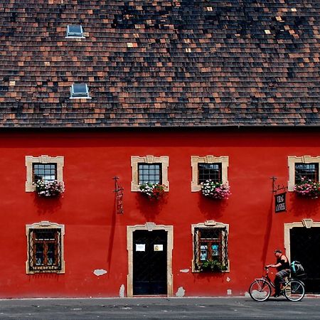 Bed and Breakfast Rubra Panzio Vác Exteriér fotografie