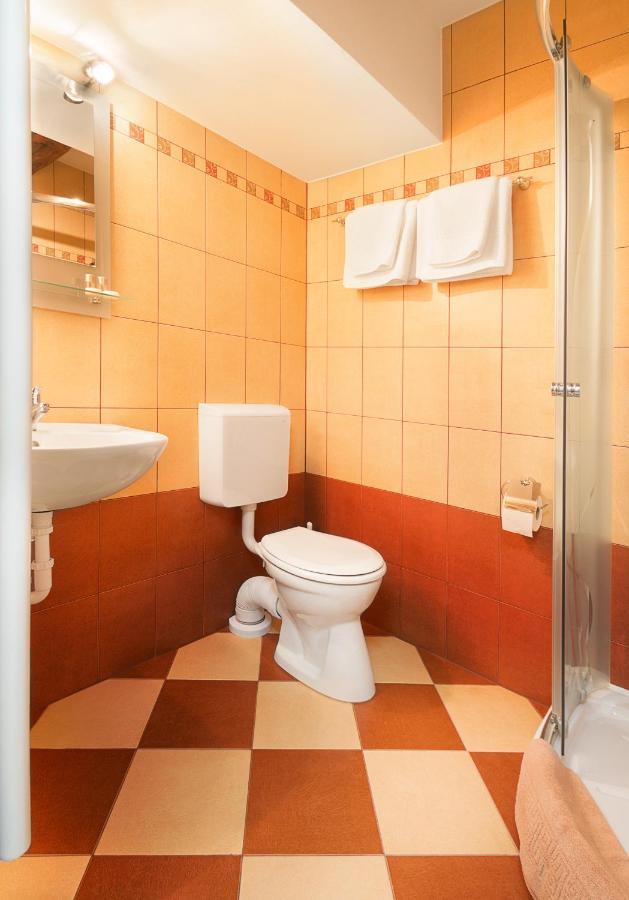 Bed and Breakfast Rubra Panzio Vác Exteriér fotografie
